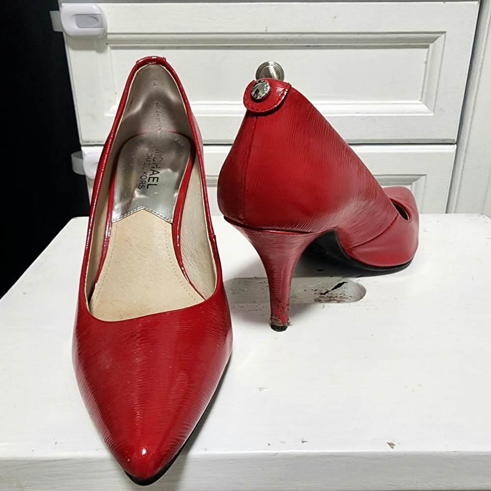 Michael Kors Cherry red heels - Picture 14 of 16